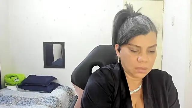 vikyadams online show from 15, 10, 2025