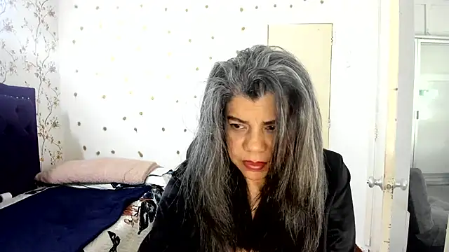 vikyadams online show from 6, 7, 2026