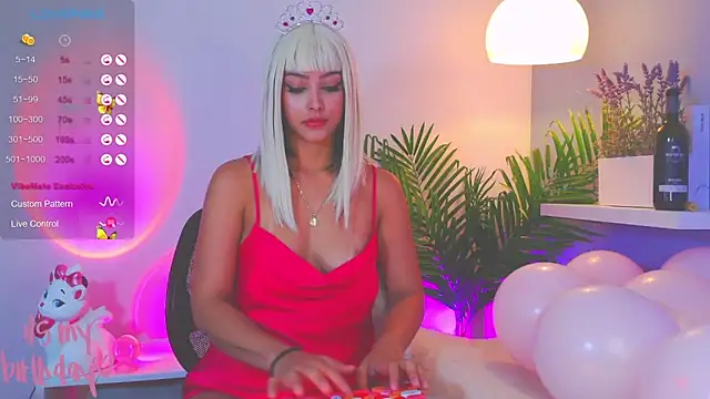 Snapshot of catalina__lovers chatting on 31, 1, 2025 catalina  lovers online show from 31, 1, 2025