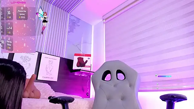 Snapshot of Violet_spencer chatting on 17, 9, 2025 Violet spencer online show from 17, 9, 2025