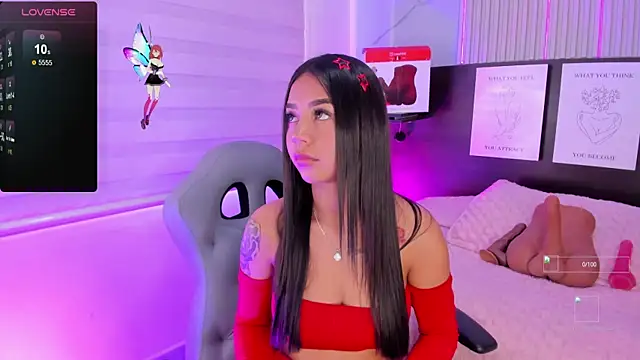 Snapshot of Violet_spencer chatting on 23, 10, 2025 Violet spencer online show from 23, 10, 2025