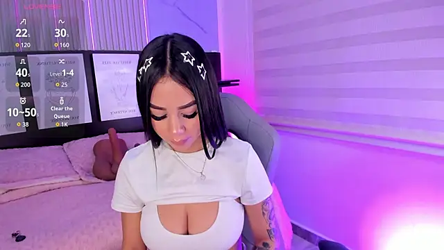 Snapshot of Violet_spencer chatting on 20, 12, 2025 Violet spencer online show from 20, 12, 2025