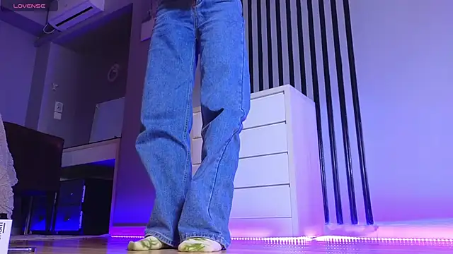 tinki winkii online show from 3, 2, 2025