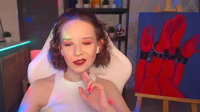 FascinatingEyess online show from 18, 12, 2024