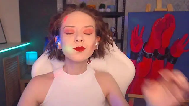 FascinatingEyess online show from 16, 2, 2025