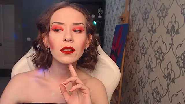 FascinatingEyess online show from 19, 5, 2026