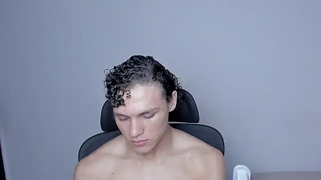 Snapshot of laurent_nova chatting on 17, 11, 2025 laurent nova online show from 17, 11, 2025