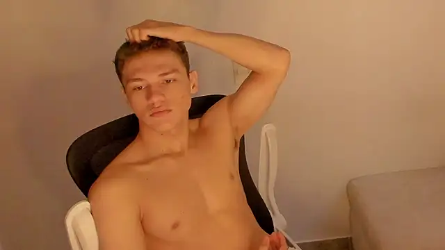 Snapshot of laurent_nova chatting on 8, 2, 2026 laurent nova online show from 8, 2, 2026