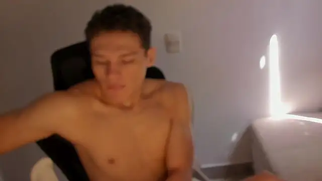 Snapshot of laurent_nova chatting on 14, 2, 2026 laurent nova online show from 14, 2, 2026