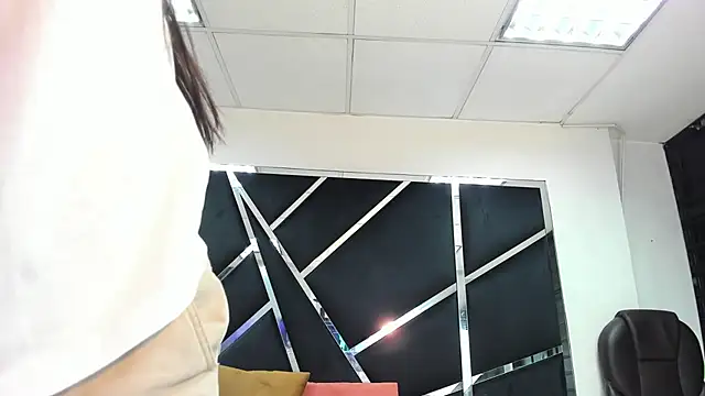 Ivanna18 x online show from 25, 10, 2025