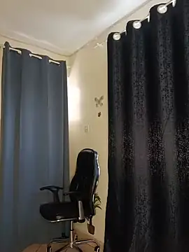 Cryaluna online show from 21, 6, 2026