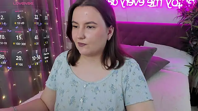 Snapshot of FeralPeach chatting on 18, 1, 2026 FeralPeach online show from 18, 1, 2026