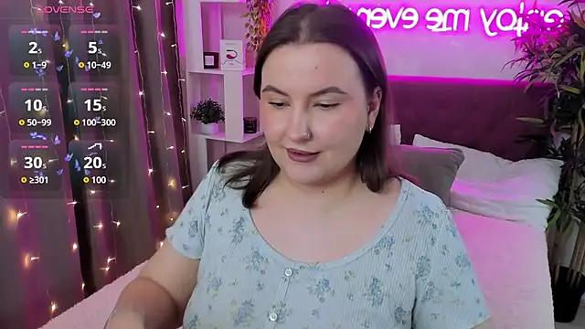 Snapshot of FeralPeach chatting on 21, 2, 2026 FeralPeach online show from 21, 2, 2026