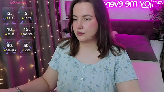 Snapshot of FeralPeach chatting on 20, 3, 2026 FeralPeach online show from 20, 3, 2026