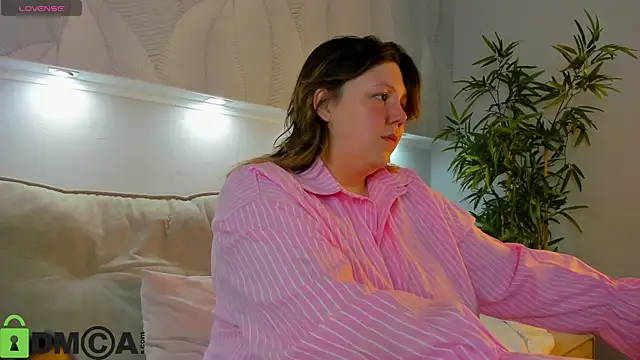 Ruth Oliver online show from 30, 7, 2026