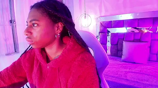 Queen perla  online show from 30, 6, 2026