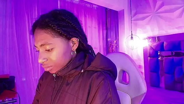 Queen perla  online show from 30, 7, 2026