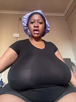 Snapshot of Chubbykarisma27 chatting on 24, 2, 2025 Chubbykarisma27 online show from 24, 2, 2025