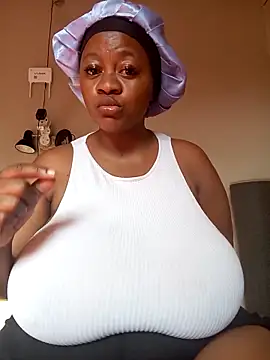 Snapshot of Chubbykarisma27 chatting on 6, 3, 2025 Chubbykarisma27 online show from 6, 3, 2025