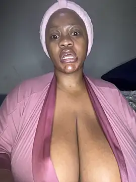 Snapshot of Chubbykarisma27 chatting on 9, 9, 2025 Chubbykarisma27 online show from 9, 9, 2025