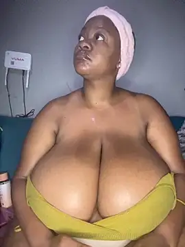 Snapshot of Chubbykarisma27 chatting on 20, 9, 2025 Chubbykarisma27 online show from 20, 9, 2025