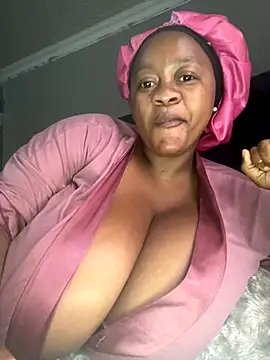 Snapshot of Chubbykarisma27 chatting on 19, 10, 2025 Chubbykarisma27 online show from 19, 10, 2025