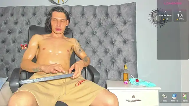 Snapshot of marcus_smithh chatting on 2, 12, 2024 marcus smithh online show from 2, 12, 2024