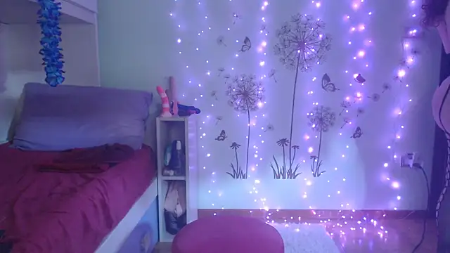 peachgirlmartyna online show from 4, 1, 2025