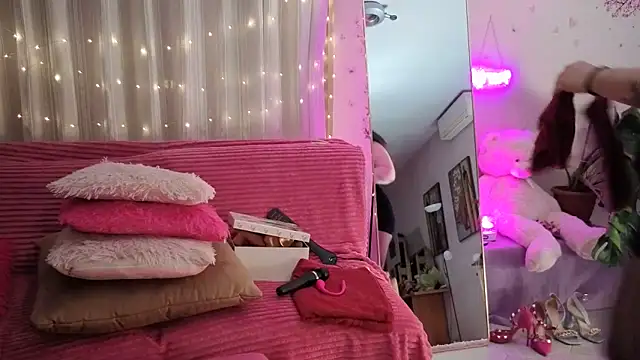 peachgirlmartyna online show from 14, 5, 2026