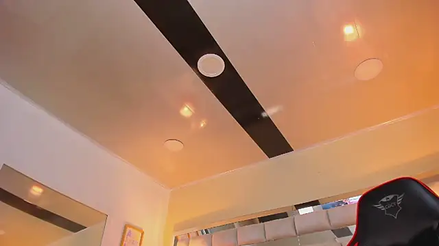 mariiahneedles online show from 21, 2, 2025