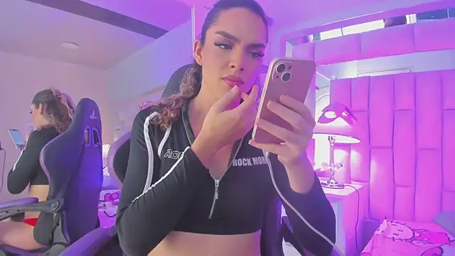 mariiahneedles online show from 3, 5, 2026