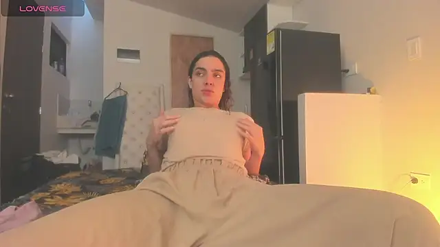 mariiahneedles online show from 26, 6, 2026