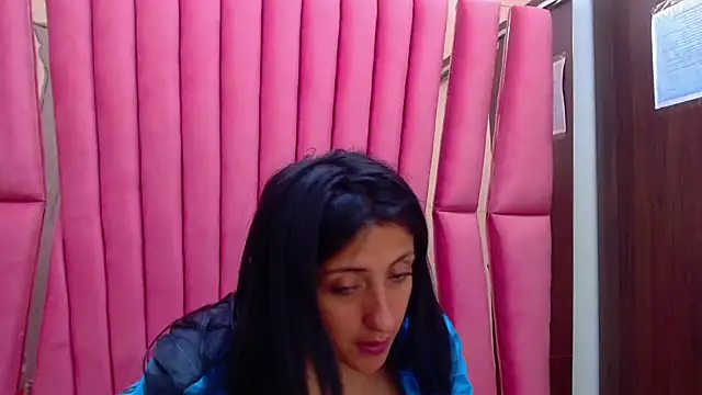 Snapshot of Cameron_cutte chatting on 15, 12, 2024 Cameron cutte online show from 15, 12, 2024