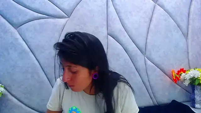 Snapshot of Cameron_cutte chatting on 2, 2, 2025 Cameron cutte online show from 2, 2, 2025