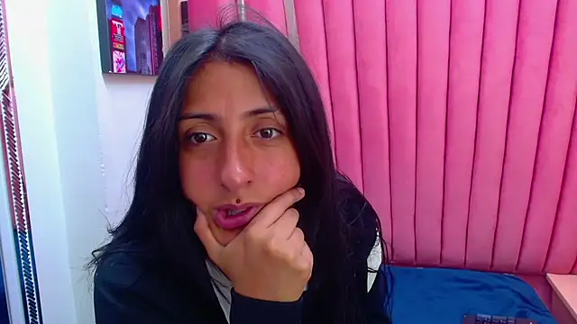 Snapshot of Cameron_cutte chatting on 8, 2, 2025 Cameron cutte online show from 8, 2, 2025