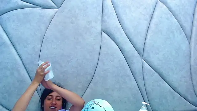 Snapshot of Cameron_cutte chatting on 25, 2, 2025 Cameron cutte online show from 25, 2, 2025