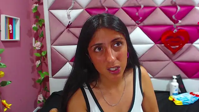 Snapshot of Cameron_cutte chatting on 1, 3, 2025 Cameron cutte online show from 1, 3, 2025