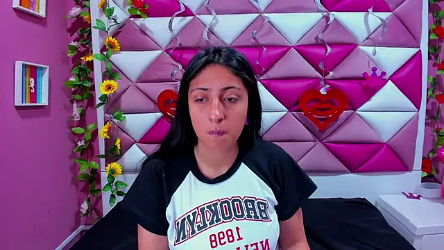 Snapshot of Cameron_cutte chatting on 11, 3, 2025 Cameron cutte online show from 11, 3, 2025