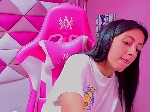 Snapshot of Cameron_cutte chatting on 24, 9, 2025 Cameron cutte online show from 24, 9, 2025