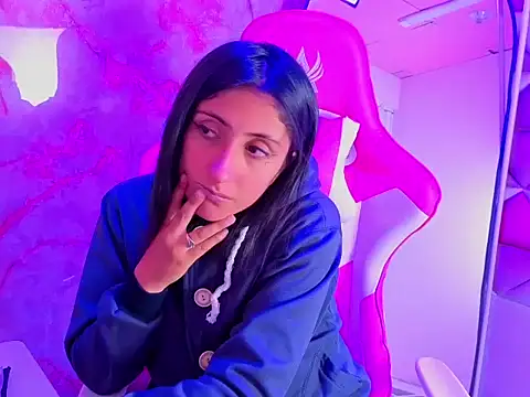 Snapshot of Cameron_cutte chatting on 21, 10, 2025 Cameron cutte online show from 21, 10, 2025