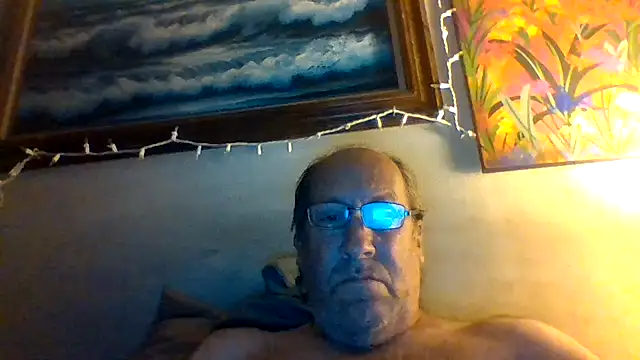Snapshot of hornyrich69 chatting on 14, 6, 2026 hornyrich69 online show from 14, 6, 2026