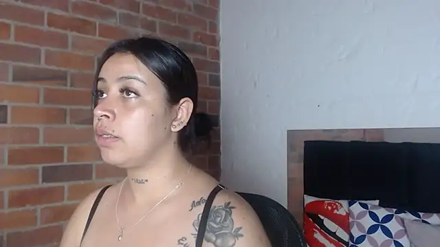 Snapshot of salome__hills1 chatting on 5, 1, 2026 salome hills1 online show from 5, 1, 2026