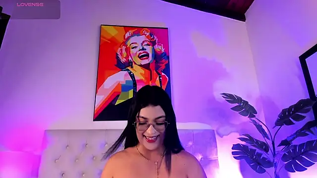 Snapshot of Bianca_zaens2 chatting on 1, 2, 2025 Bianca zaens2 online show from 1, 2, 2025