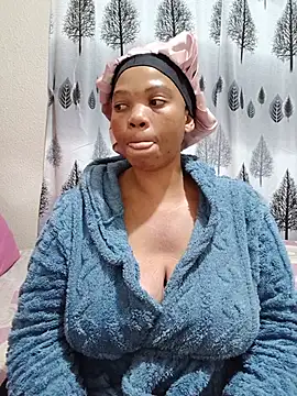 Snapshot of FreakyAngel3X chatting on 28, 7, 2026 FreakyAngel3X online show from 28, 7, 2026
