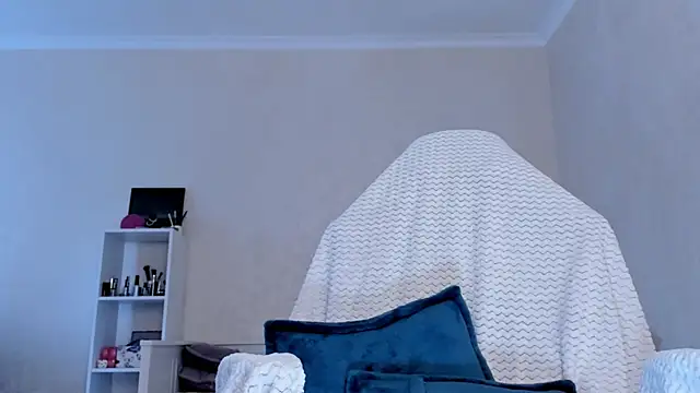 Britney Ross online show from 20, 1, 2025