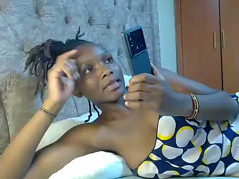 Snapshot of Naughty_Girl17 chatting on 2, 12, 2024 Naughty Girl17 online show from 2, 12, 2024