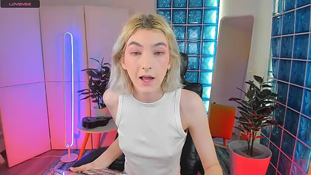 Snapshot of Mia_Cheers chatting on 29, 1, 2025 Mia Cheers online show from 29, 1, 2025