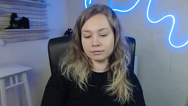 holly xglam online show from 11, 2, 2025