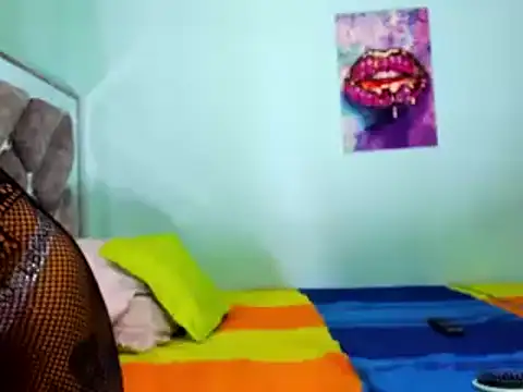 Evilmichellts1 online show from 21, 3, 2025