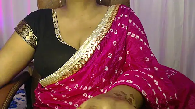 Snapshot of Prita07 chatting on 4, 11, 2025 Prita07 online show from 4, 11, 2025